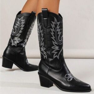 Vici Samara Heeled Western Boots in black